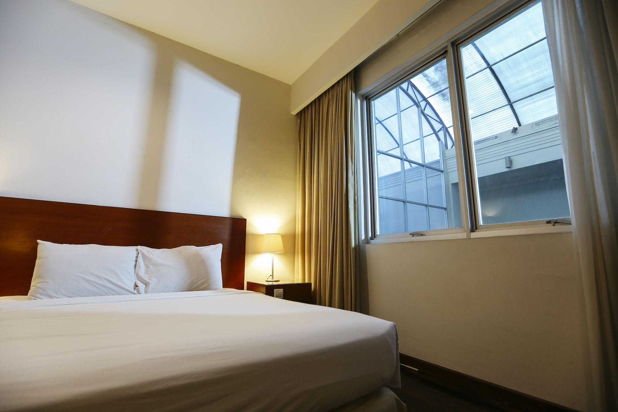 Hotel Santika 폰티아낙 외부 사진