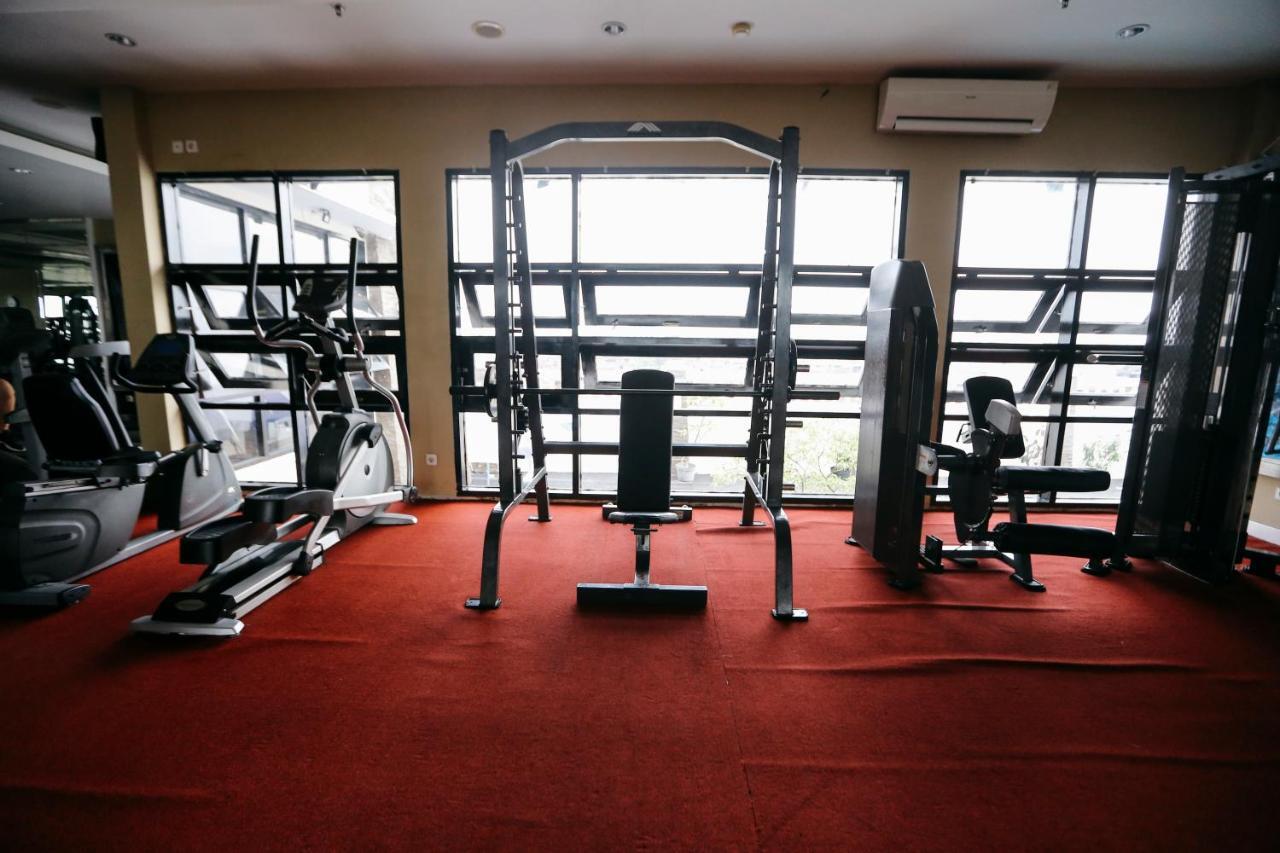 Hotel Santika 폰티아낙 외부 사진