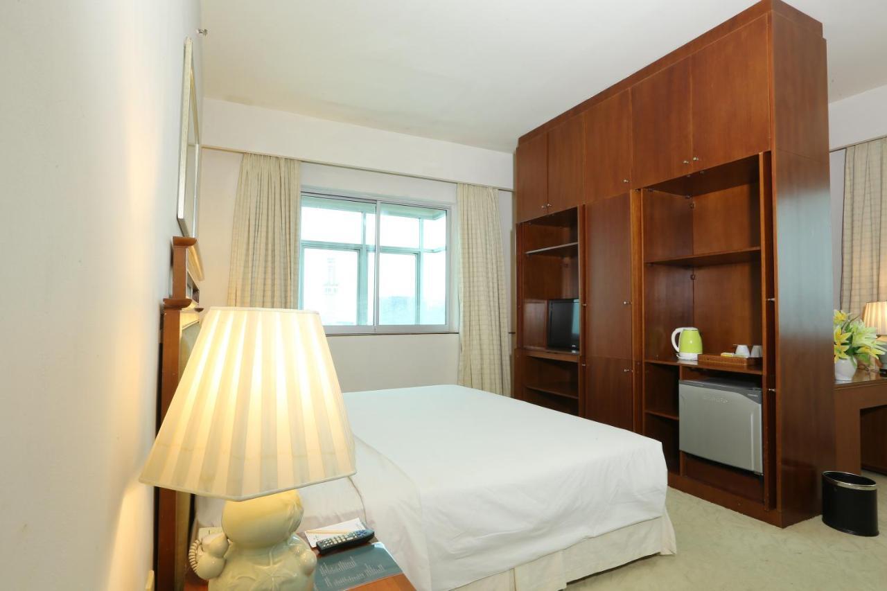 Hotel Santika 폰티아낙 외부 사진
